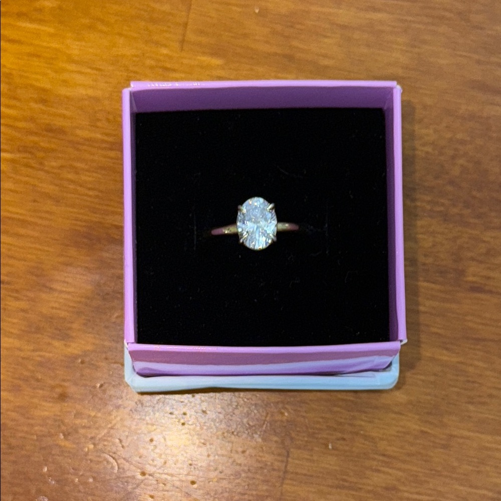 2 carat Oval Moissanite Stone Gold Ring!